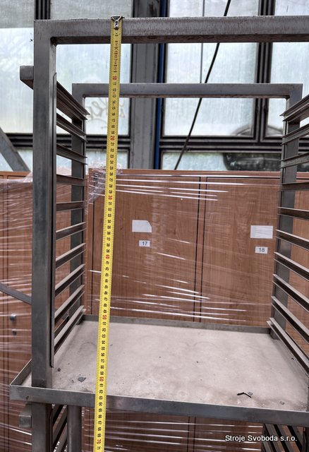 Odkládací regálový vozík - gastro  (Odkladaci regalovy vozik gastro (8).JPG)